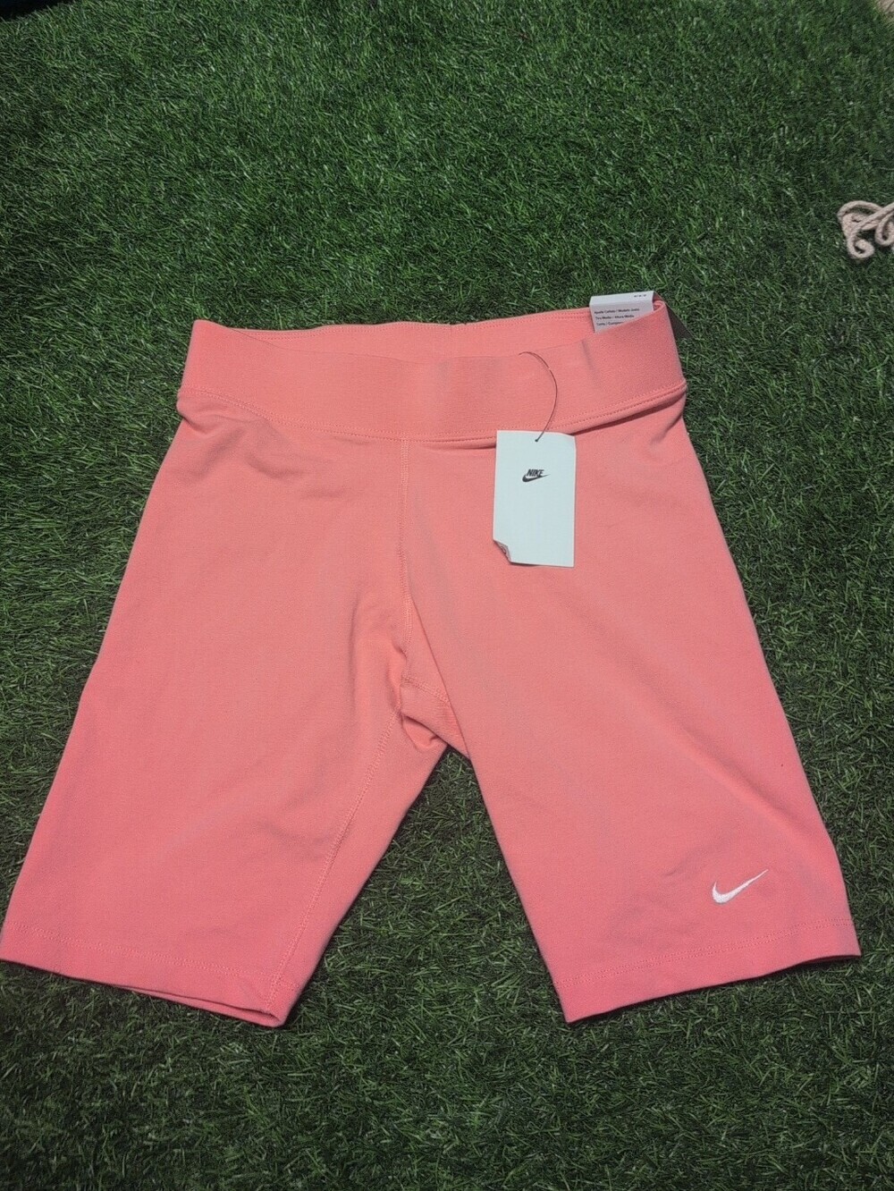 Nike Women's Sportswear Essential Bike Shorts Pink CZ8526-611 Size M NWT